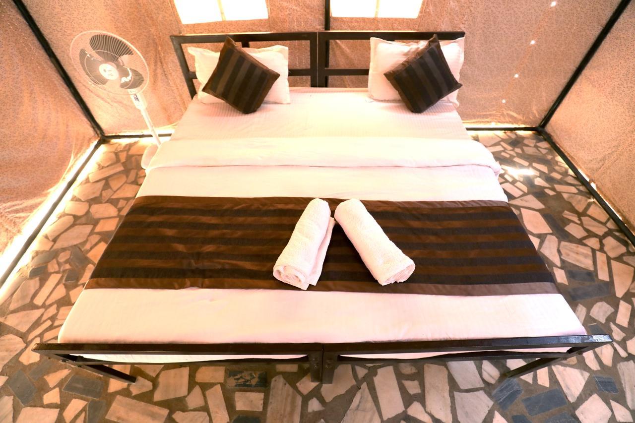 Nova Patgar Tents Hotel Будж Екстериор снимка