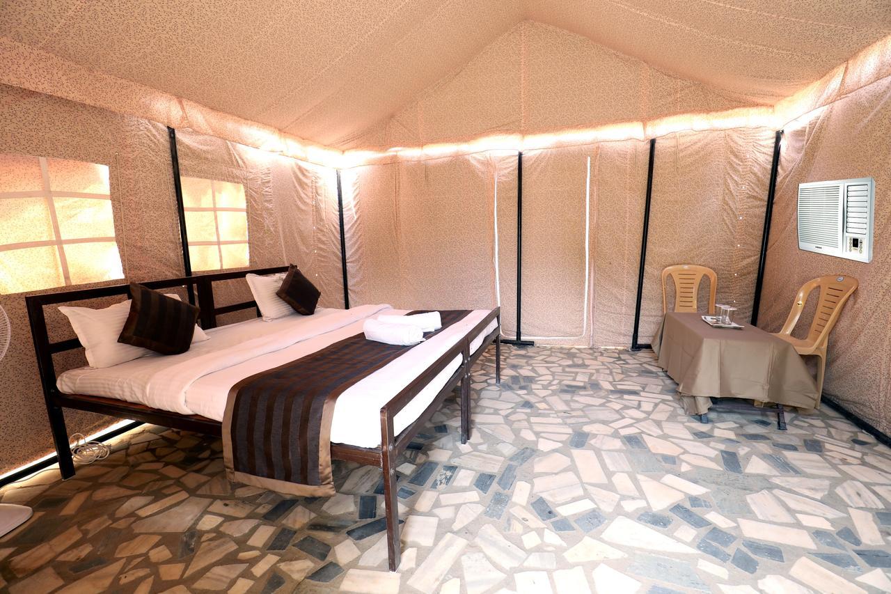 Nova Patgar Tents Hotel Будж Екстериор снимка