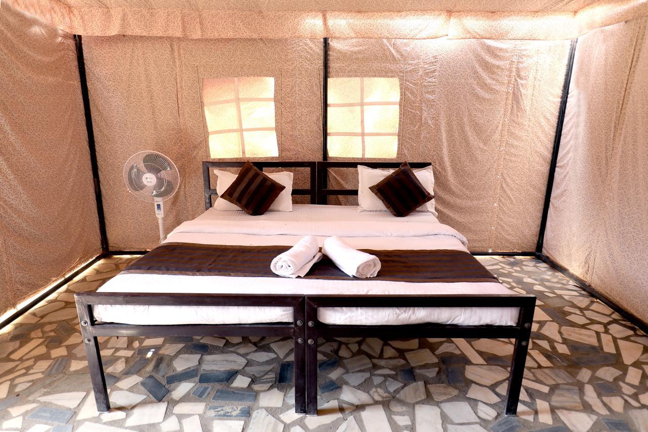 Nova Patgar Tents Hotel Будж Екстериор снимка