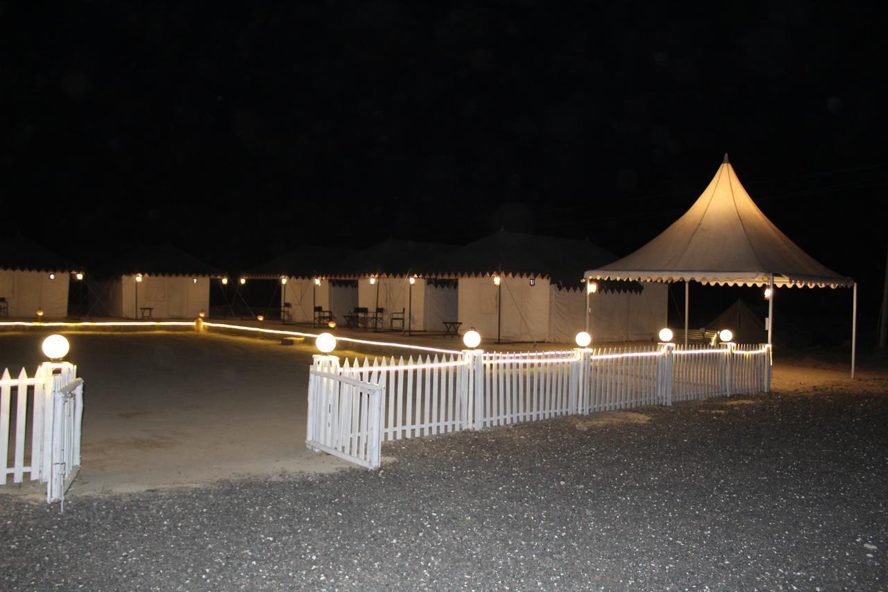 Nova Patgar Tents Hotel Будж Екстериор снимка